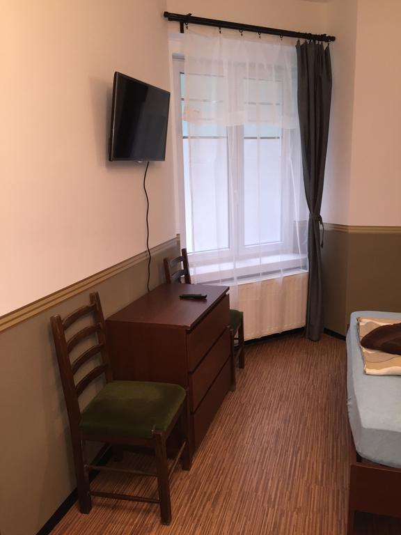 Elvis Guesthouse Budapest Exteriör bild